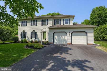 352 N Homestead Dr Landisville, PA 17538