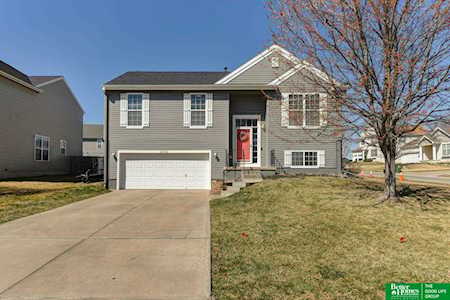 2302 S Mineral Dr Papillion, NE 68046