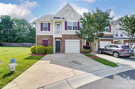 2100 Shady Pond Dr Lake Wylie, SC 29710