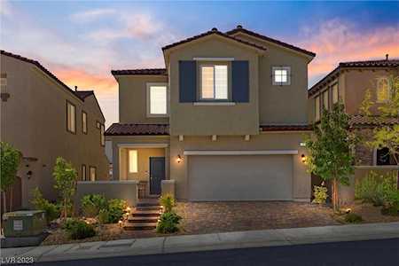 10479 Skye Knoll Ave Las Vegas, NV 89166