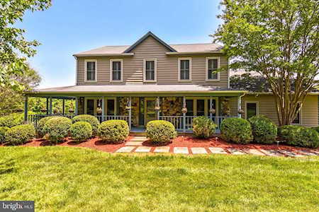 13460 Milltown Rd Lovettsville, VA 20180