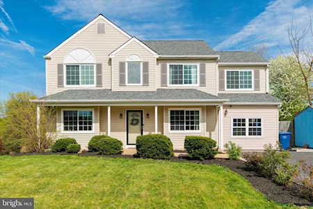 2 Johnnys Way Coatesville, PA 19320