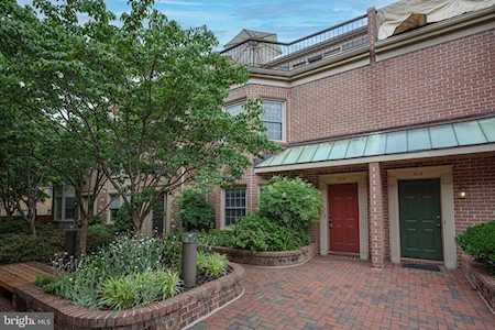 620 N Tazewell St Arlington, VA 22203