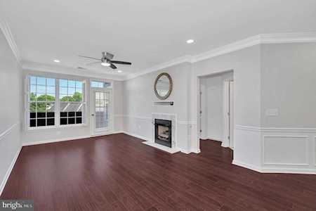 2720 Bellforest Ct #304 Vienna, VA 22180
