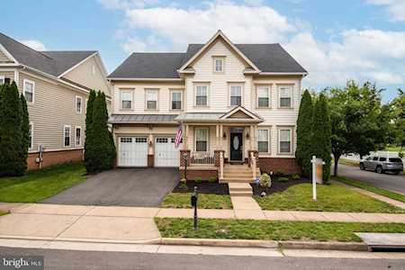 11832 Clarks Mountain Rd Bristow, VA 20136