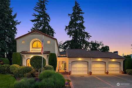 1503 Parkside Dr E Seattle, WA 98112
