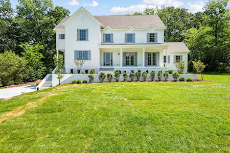 842 Bresslyn Rd Nashville, TN 37205