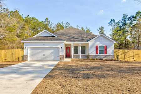 145 Sand Pine Circle Midway, FL 32343
