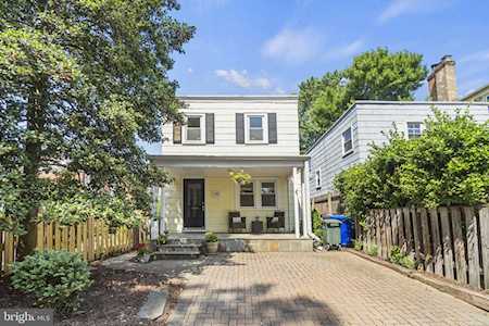 1142 N Utah St Arlington, VA 22201