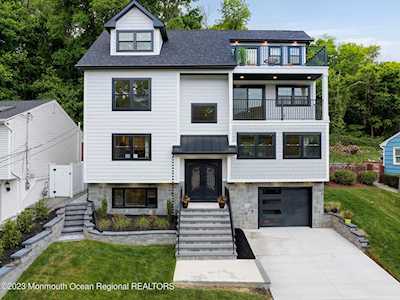 30 Bay St Highlands, NJ 07732