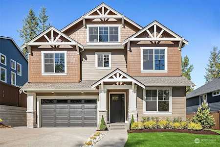 9527 Mountain Beaver (Lot 7) Ave SE Snoqualmie, WA 98065