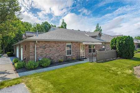 2814 Shakespeare Ln Avon, OH 44011