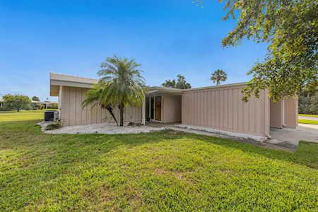 3273 Fairhaven Ln #109 Sarasota, FL 34239