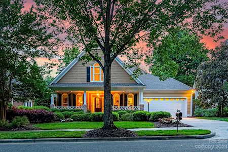 19659 Wooden Tee Dr Davidson, NC 28036