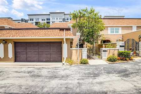 525 N Halifax Ave N #4 Daytona Beach, FL 32118