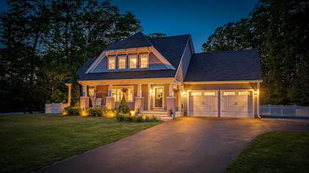 15 Point of Rocks Terrace Stratham, NH 03885