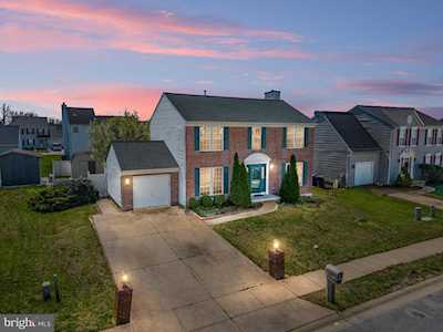 805 Cornstalk Dr New Castle, DE 19720