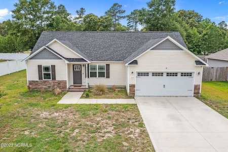 222 Rowland Drive Richlands, NC 28574