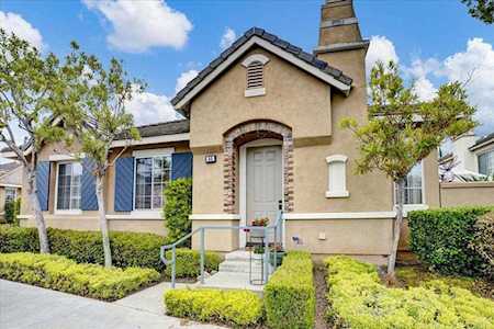 80 Seacountry Ln Rancho Santa Margarita, CA 92688