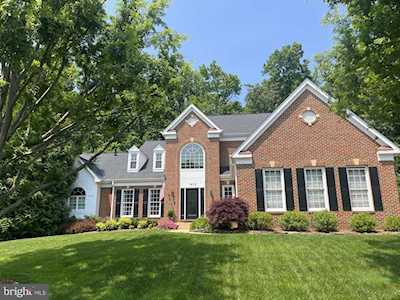 7432 Spring Summit Rd Springfield, VA 22150