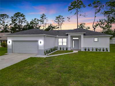2668 Coachman Dr Deltona, FL 32738