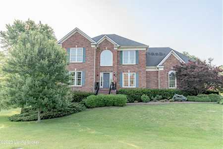 1616 Doral Ct Shelbyville, KY 40065