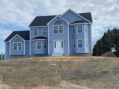 94 Thistlewood Dr #29 Pelham, NH 03076