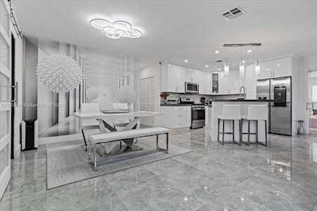6920 Fillmore St Hollywood, FL 33024