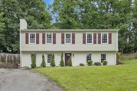 3030 Sedgefield Roanoke, VA 24015