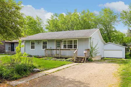 120 Schryver Ave Woodstock, IL 60098