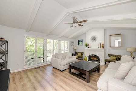 1208 Genesee Court Carmichael, CA 95608