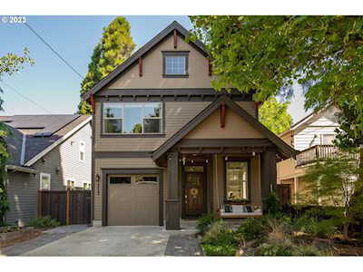 4923 SE Ogden ST Portland, OR 97206