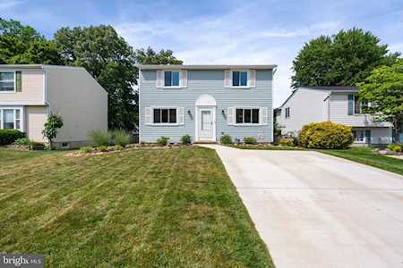 8286 Wold Den Ct Springfield, VA 22153