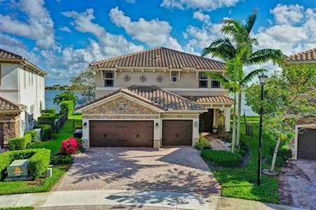 9705 Blue Isle Bay Parkland, FL 33076