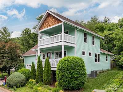7 Oakhaven Terrace Asheville, NC 28803
