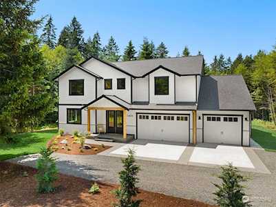 12855 Dalton Ln NE Bainbridge Island, WA 98110