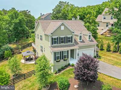 206 Woods Dr Cross Junction, VA 22625