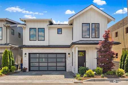 223 3rd Ave S Kirkland, WA 98033