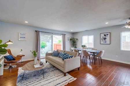 825 N Cedar St Escondido, CA 92026