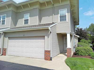 11217 N Oakwood Dr Peoria, IL 61615