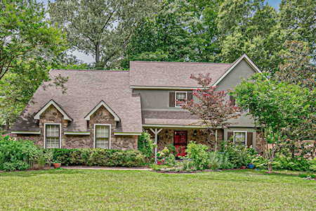 2311 Windy Oaks Dr Germantown, TN 38139