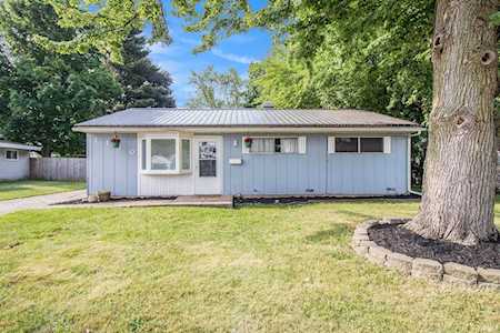 1160 Lakewood Drive South Bend, IN 46614