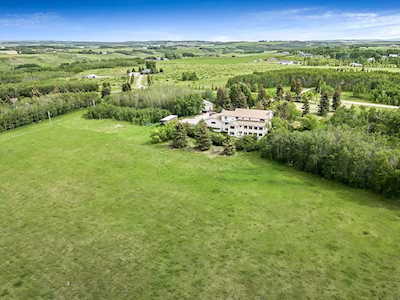8016 266 Ave W Rural Foothills County, AB T1S 4M1