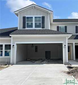 22 Small Pine Ln Richmond Hill, GA 31324