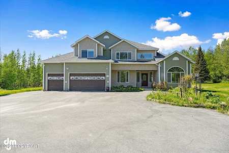 1700 S Cotten Dr Wasilla, AK 99654