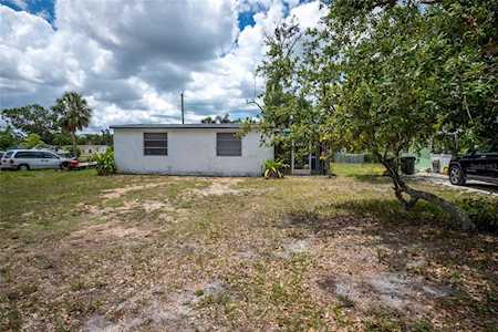 525 Edwards St Englewood, FL 34223
