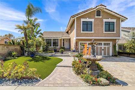 27675 Bahamonde Mission Viejo, CA 92692