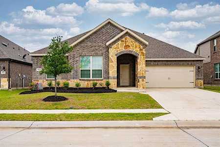 2821 Grizzly Road Aubrey, TX 76227