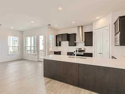 1531 N Red Bud LN #10 Round Rock, TX 78665