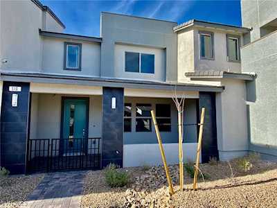510 Fairview Hills St Las Vegas, NV 89138